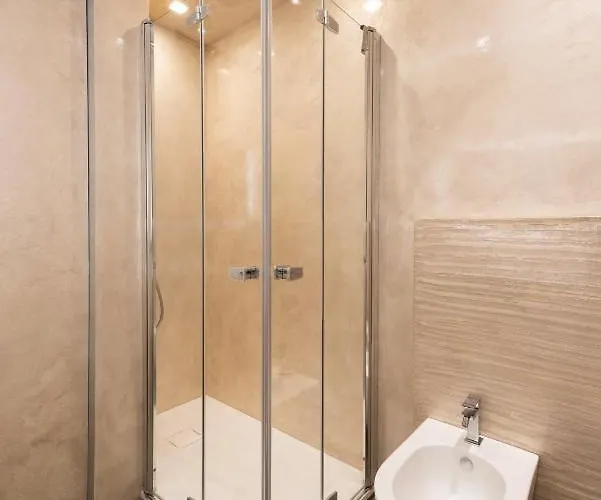 Casa Duccio Alle Mura Della Citta Siena